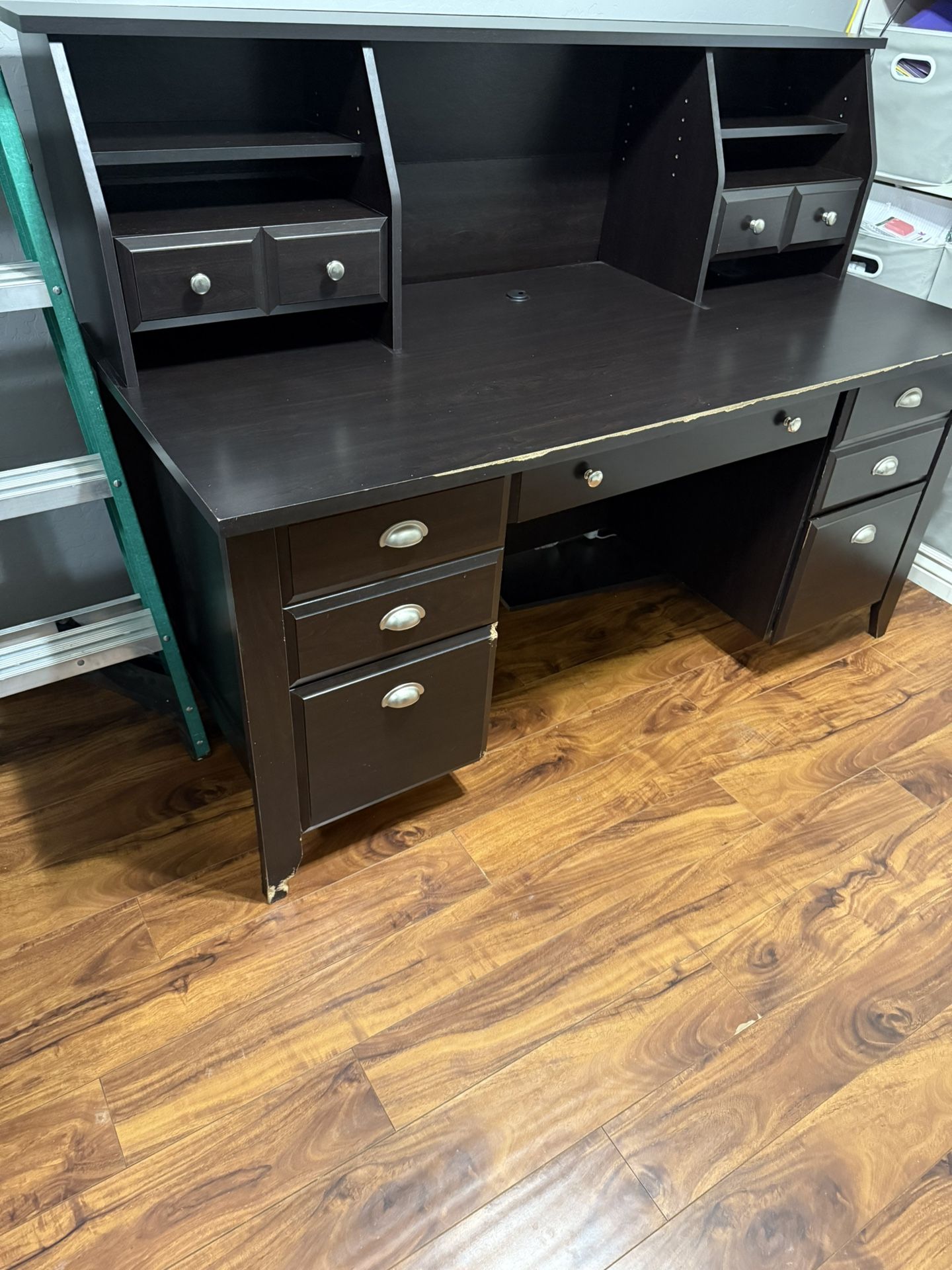 Free Computer Office Desk