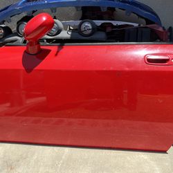 Dodge Challenger Door