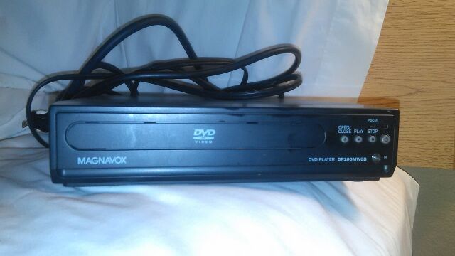 Magnavox DP100MW8B DVD Player without remote