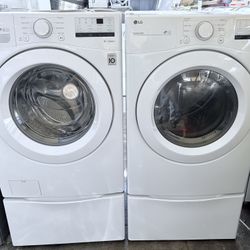 LG.  WASHER AND GAS DRYER 