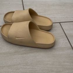 Nike Calm Slides 