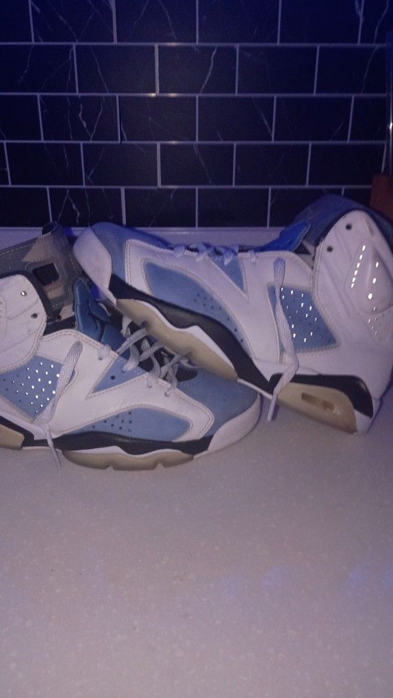 Air Jordan Retro 6 Throw Backs Home Field Woman's Size 7.5