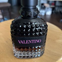 Valentino Perfume 