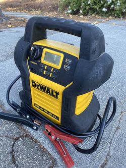 Dewalt Jumpstart/pasa Corriente