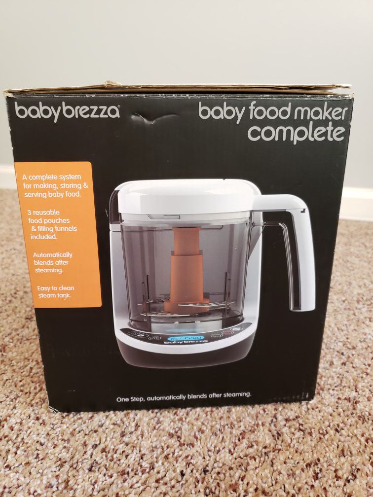 Baby Brezza complete baby food maker steam blend and auto function