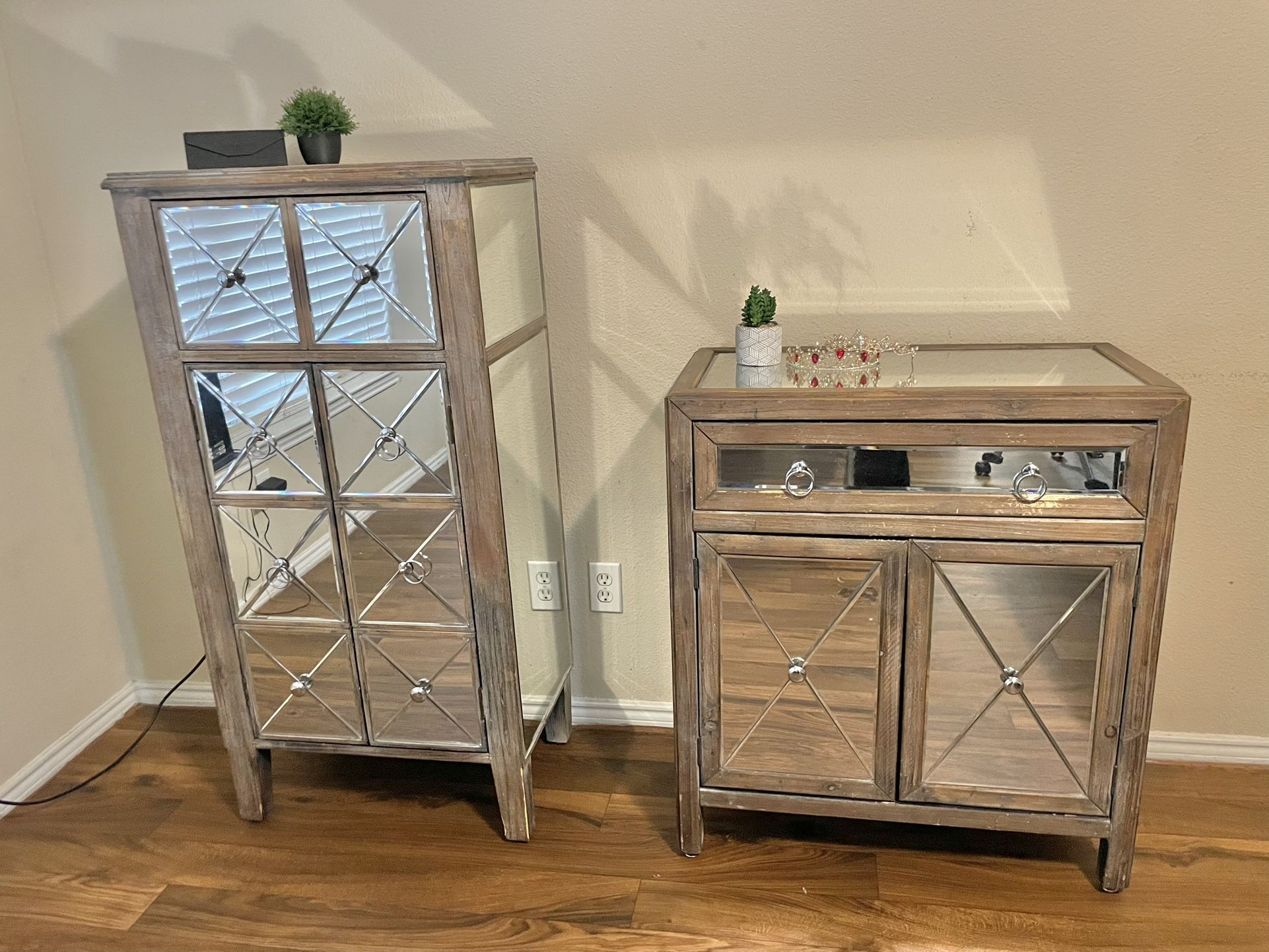 Mirrored Cabinet/ Dresser 