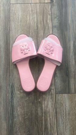 Tory Burch pink sandal