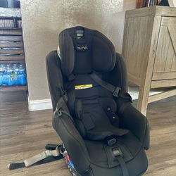 Nuna car Seat 
