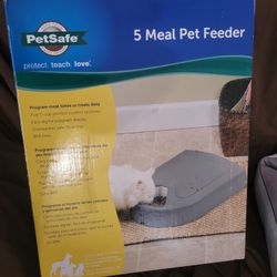 5 Meal Pet Feeder