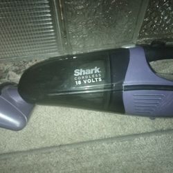 Shark Wireless Vacuum 