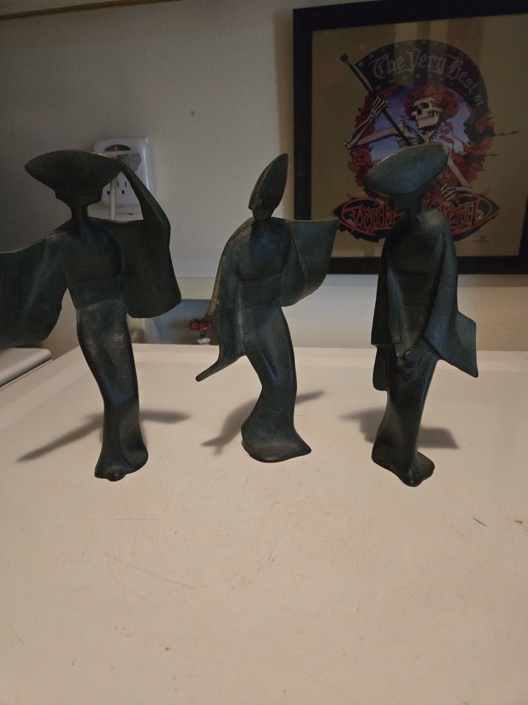 1960s Set Of 3 Cast Iron With Verdigris Finish Geisha Girls Figurine