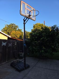Basketball hoop-free