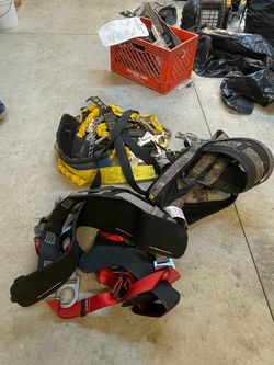 Bunch of Ratchet straps