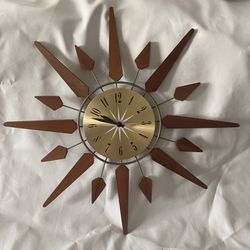 Sears Roebuck 21" Starburst Sunburst Model 47382 Wall Clock Wooden Brass Mid Century Modern MCM USA 1970s 70s Retro Works Tested