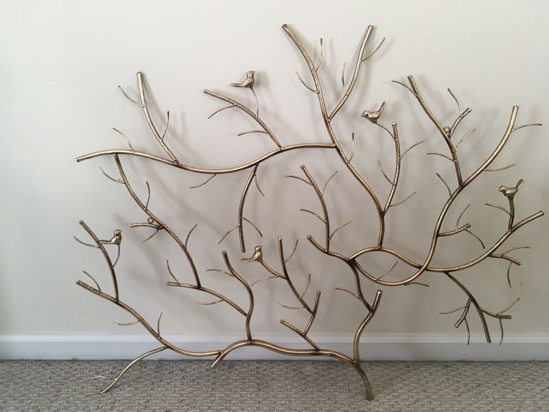 Hanging Tree for lost birds