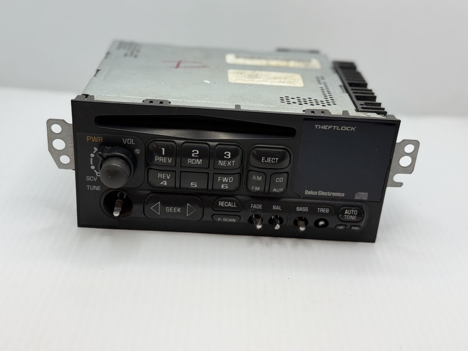 95-02 Chevy GM Delco Car Radio - CD Player 3.5mm Aux iPod mp3 Input