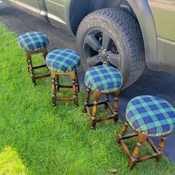 4 Short Stools 