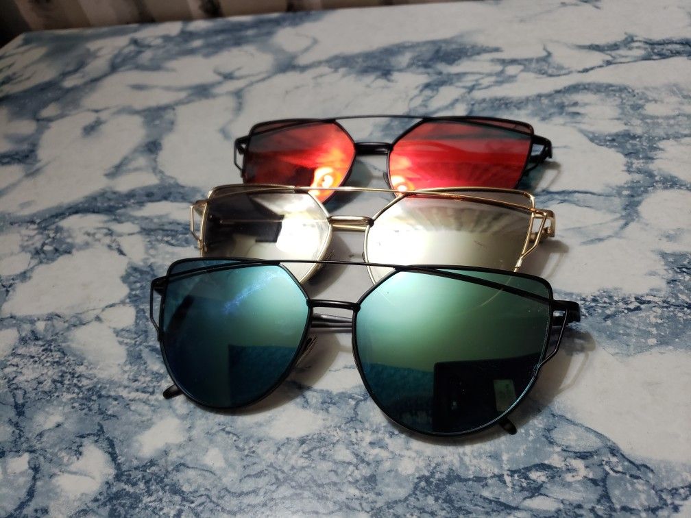 3 pair of Oversized Frame Cat Eye Sunglasses