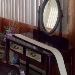 Makeup Vanity