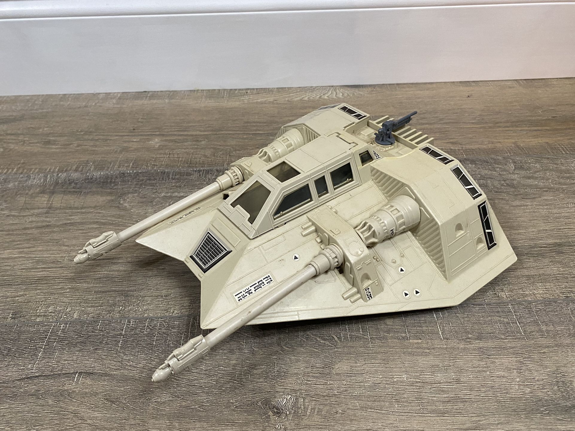 1980 Vintage Star Wars Empire Strikes Back Rebel Armored Snowspeeder