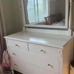 White Dresser With Mirror 