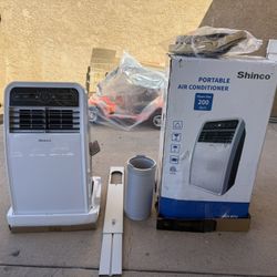 SHINCO PORTABLE AIR CONDITION. LIKE NEW