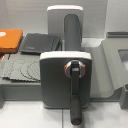 Fiskars Fuse Creativity Studio System Press Die Cutter