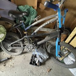 Mongoose BMX Stunt Bike