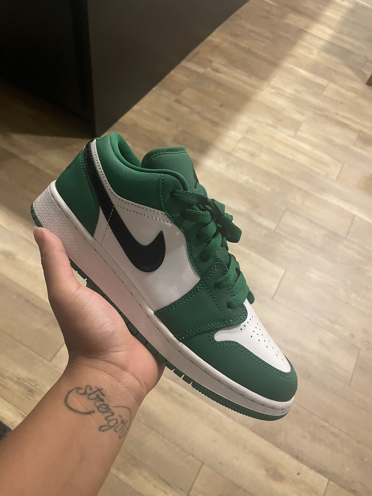 jordan 1 low