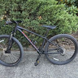 Specialized Pitch Bike