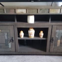 TV Console, Media Console