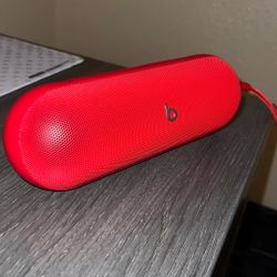 Beats Pill 