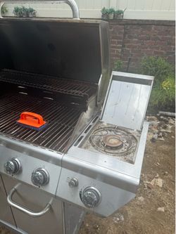 Usedbarbecue needs a little TLC