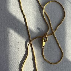 Gold Tone Necklace 15.5”