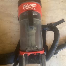 Milwaukee Backpack Vacuum Battery Powered