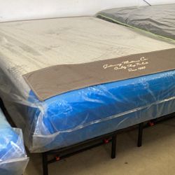 Queen Size Mattress, Memory Phone 12 Inches High With A Metal Frame Included Free