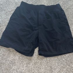 Fabletics Franchise Shorts Mens Size Large