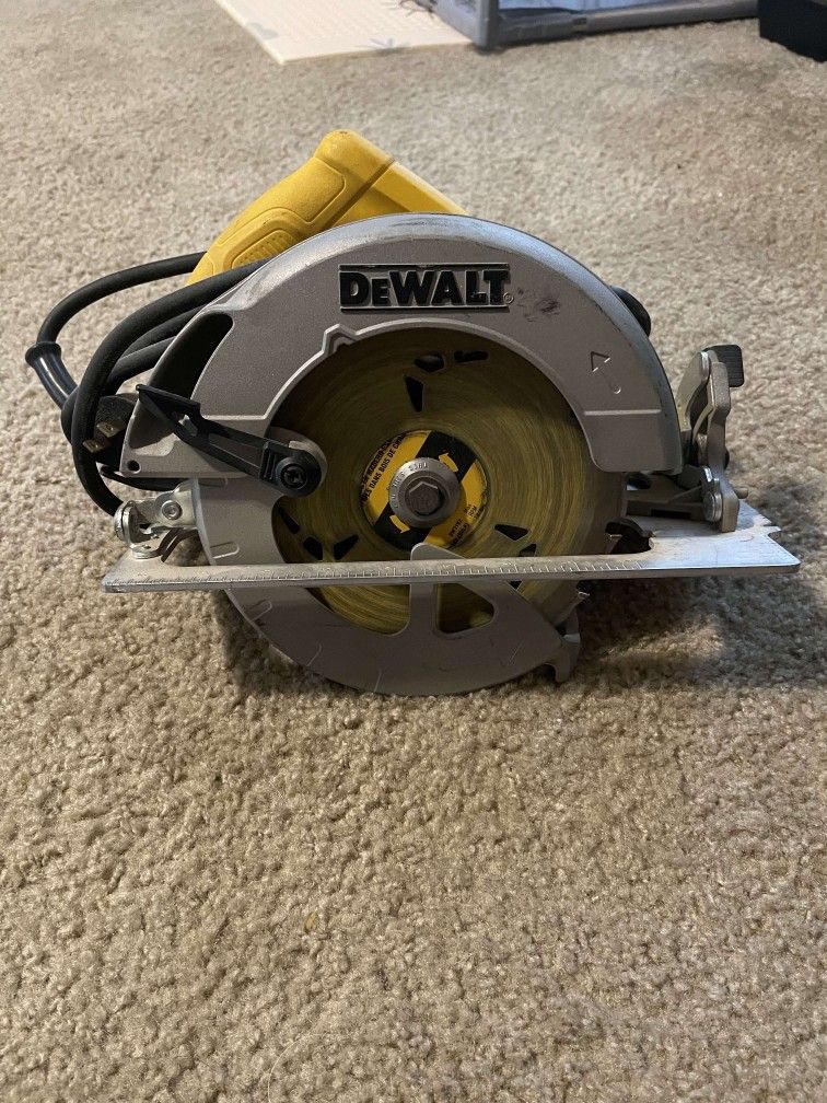 Dewalt Eletric Saw