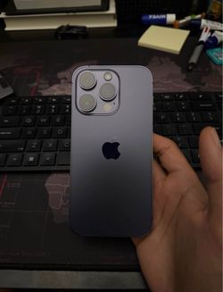 Unlocked Apple iPhone 14 Pro 128GB (Deep Purple)