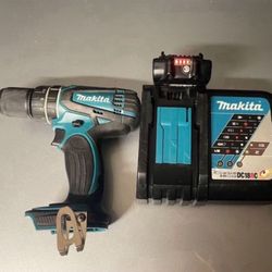 Makita XPH01Z Hammer Drill, Charger and Battery 