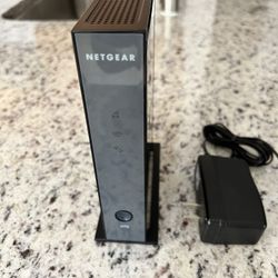 NETGEAR wn2000rpt EXTENDER IN XNT CONDITION 