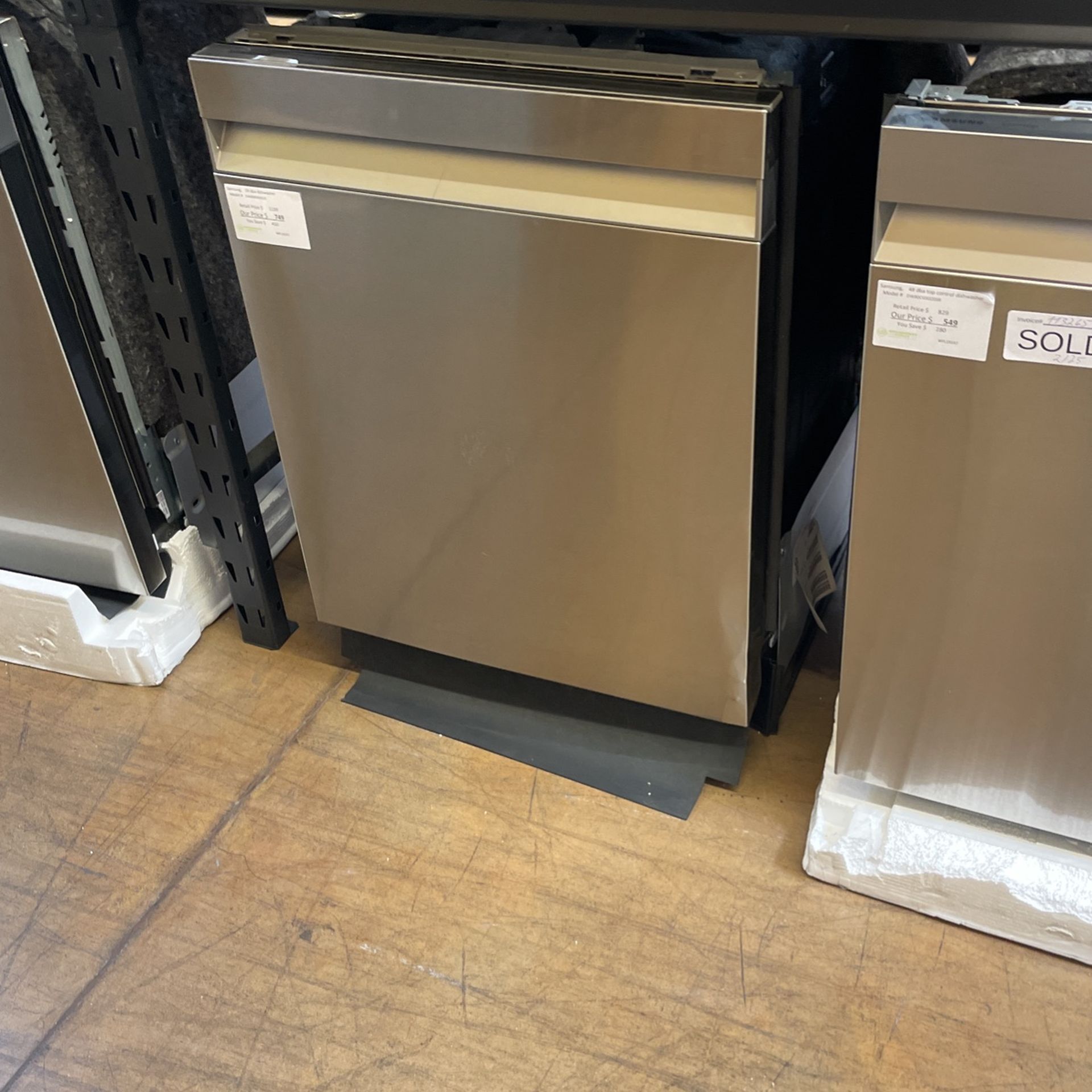 Stainless Steel 24 Inch Wide Dwasher Sam Sung