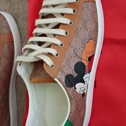 Gucci Shoes (Size 8.5-9) (1.1 A Bit Dirty On The Bottom (Negotiable Need To Sell Asap)