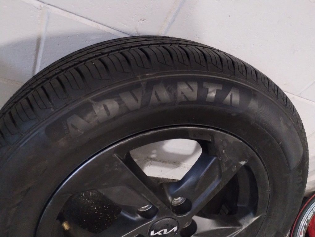 205/65 R16 KIA Rims And Tires 