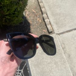 GENTLE MONSTER *ROSY* black sunglasses 