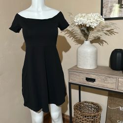 Women’s Dress medium 