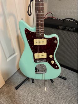 Fender Vintera 60s Jazzmaster Modified Electric Guitar