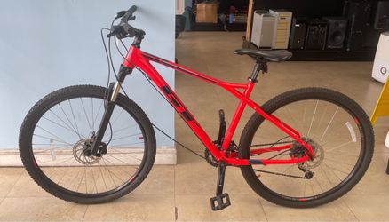 The GT Avalanche Comp 29 mountain bicycle