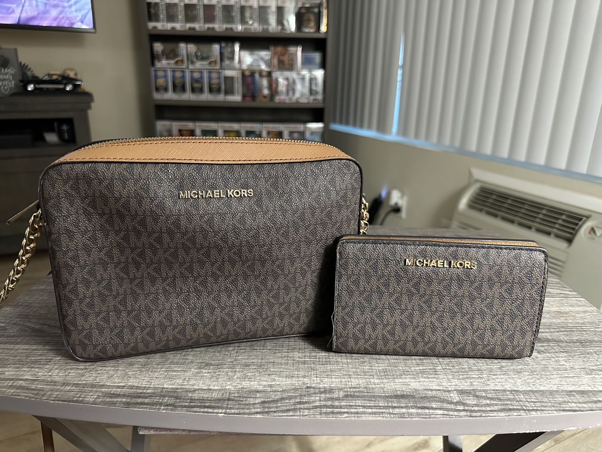 Michael Kors Jet set large crossbody