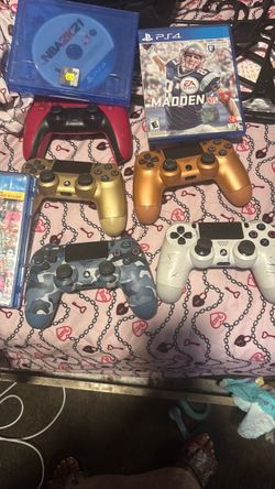 PS4 controller and games